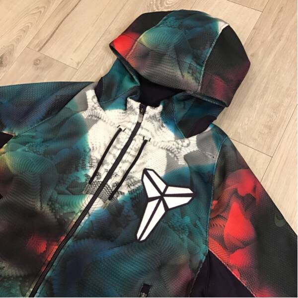 新品 ナイキジャパン国内正規品 定価19440円 NIKE KOBE ナイキ 