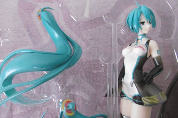 中古　初音ミク　レーシングミク　 2011　 プレミアムフィギュア_2