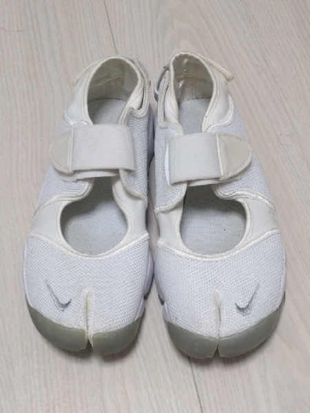 【送料無料】nike エアリフト　27.0 【おまけ付】