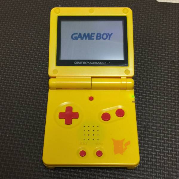 ゲームボーイアドバンス SP ピカチュウエディション　外装変更_2