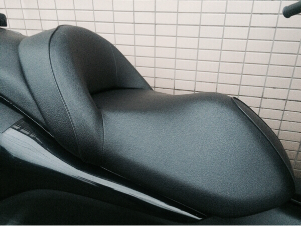 持ち帰り限定 フォルツァ MF08 シート張替えます 新品生地 FORZA ホンダ