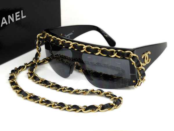 CHANEL ☆綺麗レディー・ガガ着用【CHANELシャネル】チェーン付き 