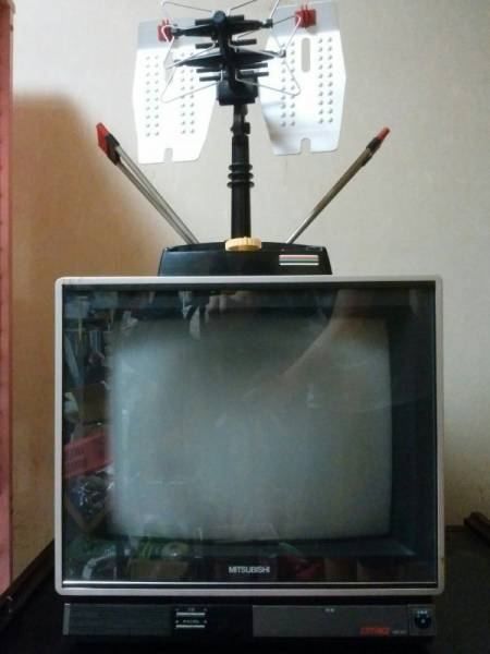 三菱 ブラウン管テレビ 15C331 カラーテレビ 昭和レトロ 室内アンテナ