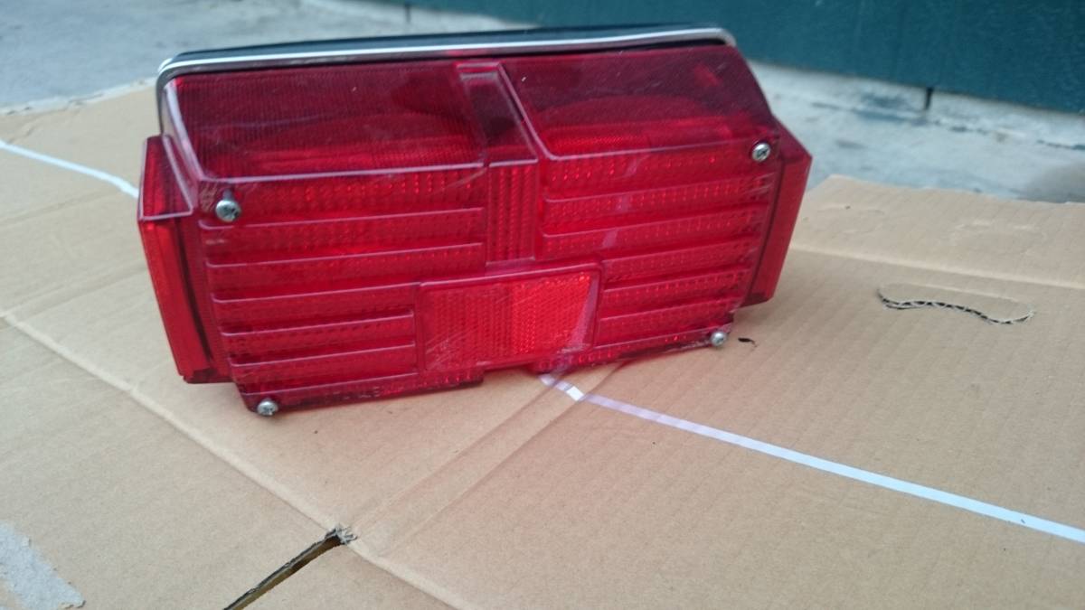 CB750F　テールランプ