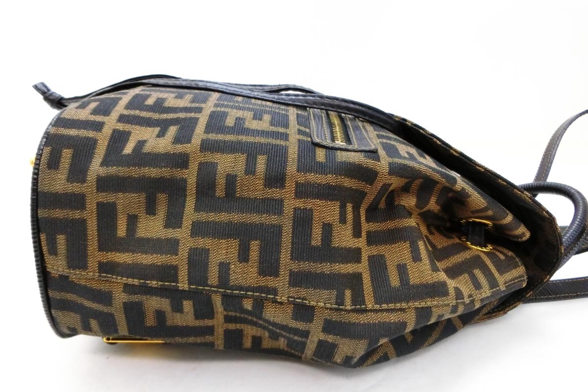 ◇Y7347 FENDI フェンディ ズッカ 柄 キャンバス レザー リュック 