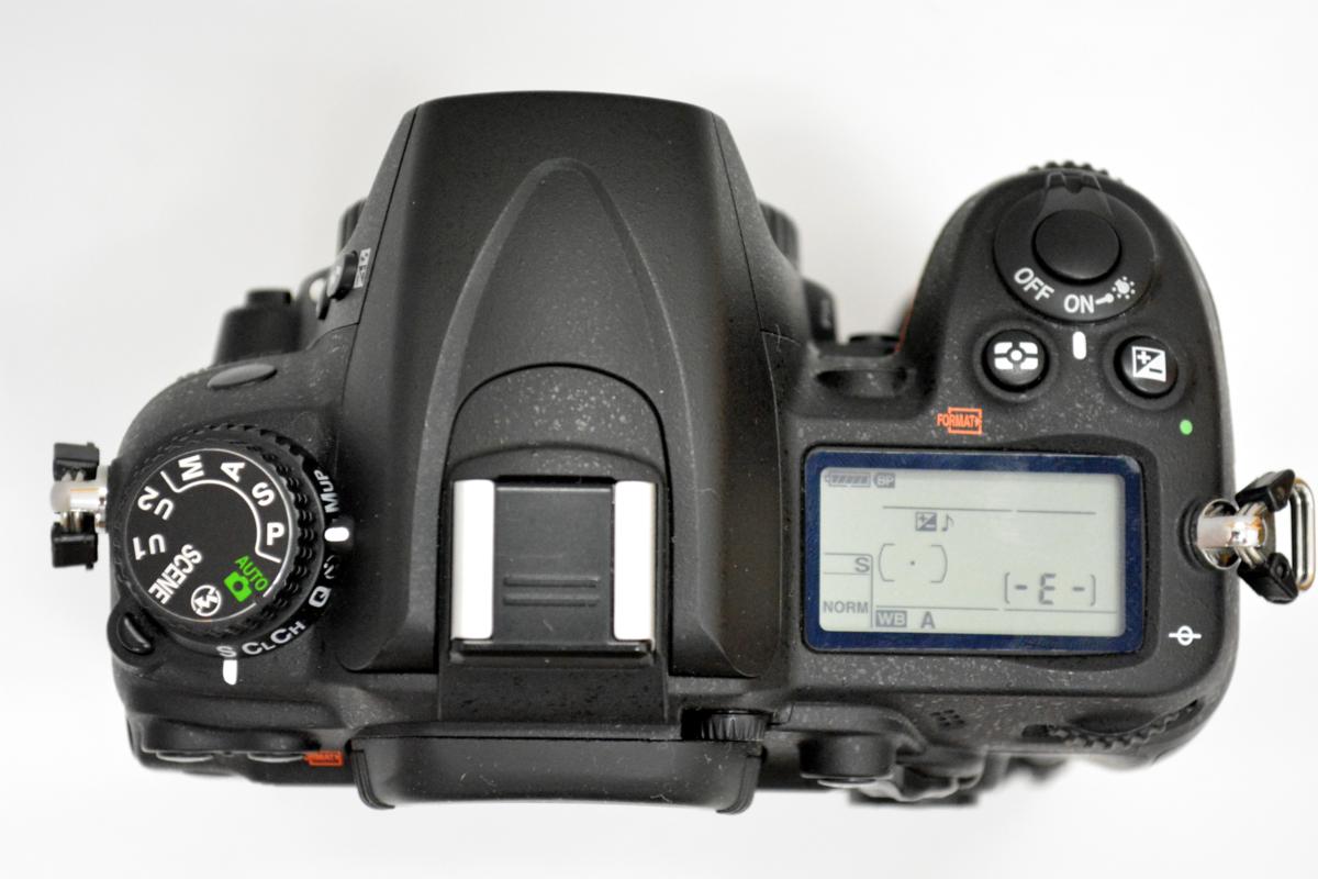 L292☆Nikon ニコン 一眼レフデジタルカメラ D7000 ボディ+バッテリー