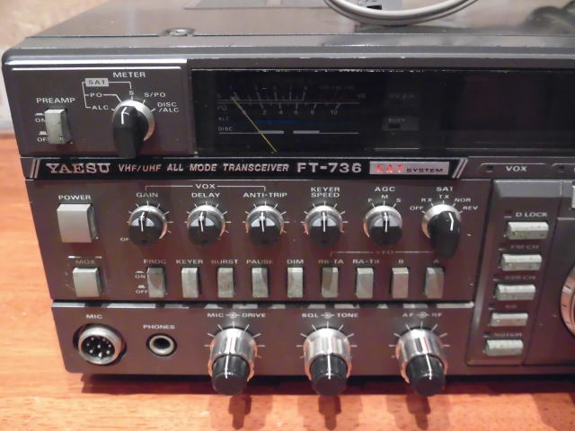 八重洲無線　V/UHFオールモード　FT-736 YAESU 八重洲無線 FT-736M VHF/UHF ALL MODE トランシーバー/50，144