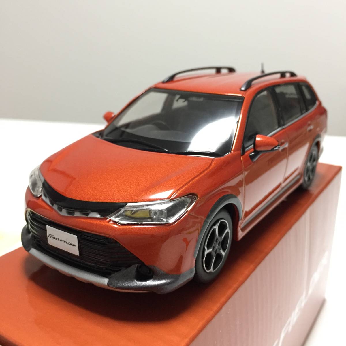 トヨタ ルーミー 1/30スケールミニカー オレンジ 模型・プラモデル トヨタ ルーミー 1/30スケールミニカー オレンジ