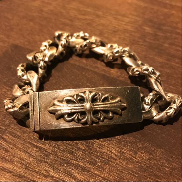 【値下げ交渉有り】クロムハーツ ファンシーフローラルクロスIDブレスレット 【王道】