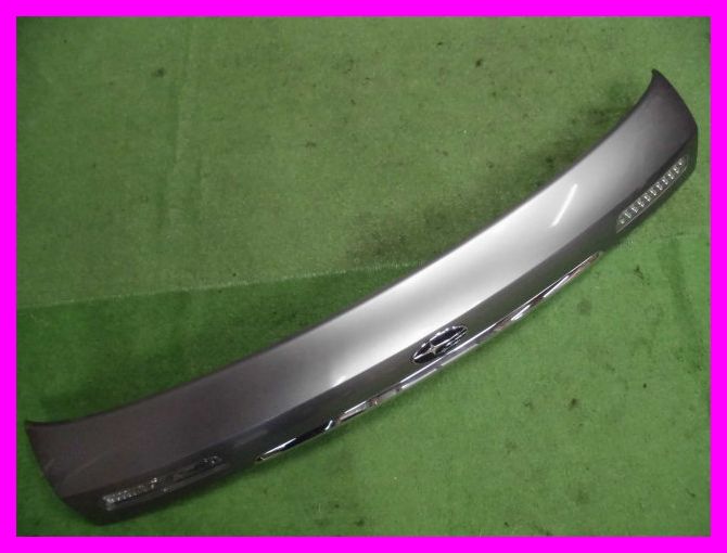 ★美品★レガシィ BP5 前期 リアガーニッシュ 45A グレー レガシー ツーリングワゴン