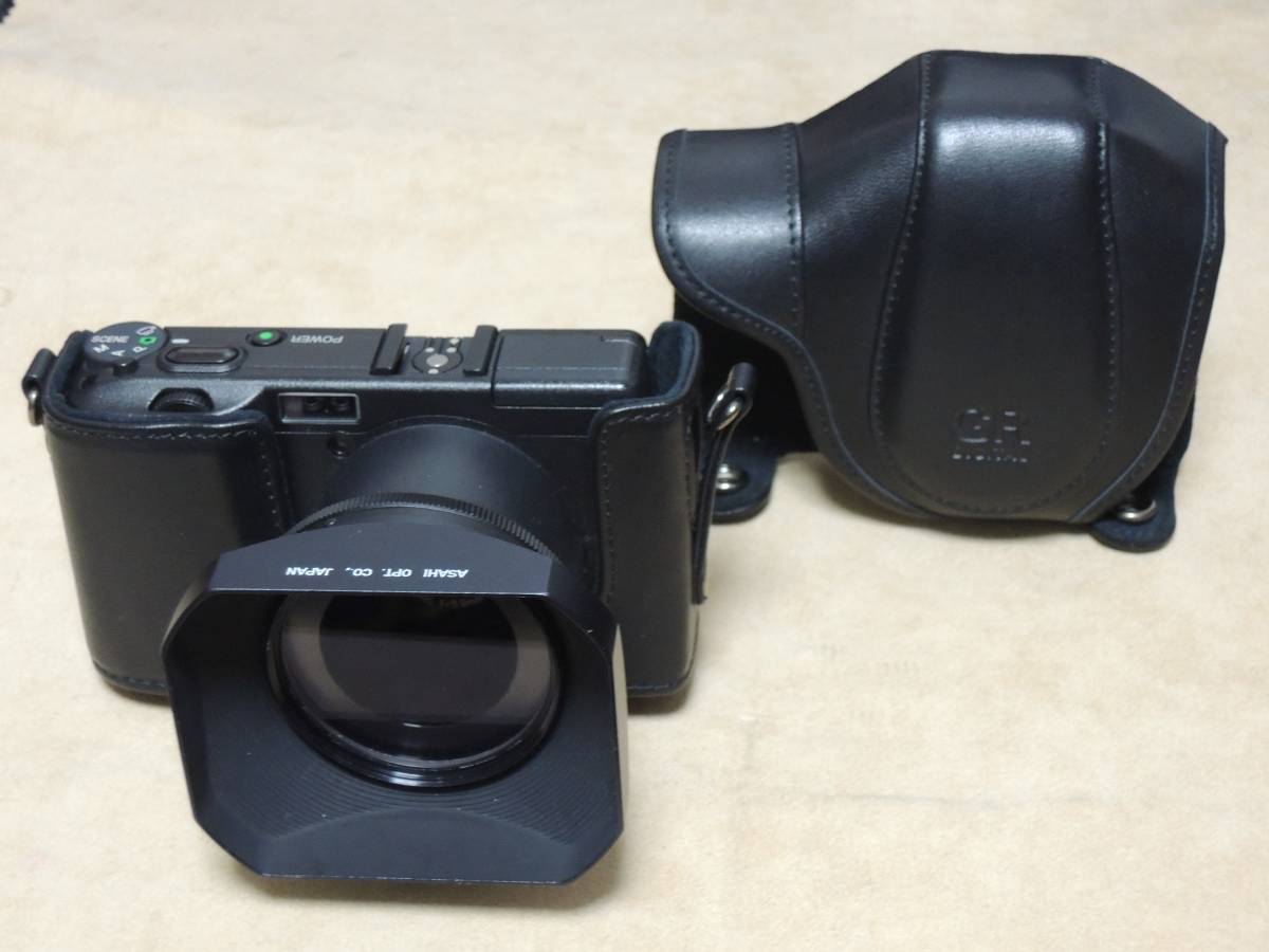 リコー RICOH GR DIGITAL ショット数900未満 スペシャルなセット! ☆極
