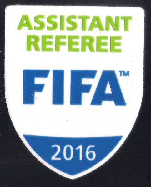 □支給品□ 国際サッカー連盟 FIFA 副審 レフリー ワッペン 1枚