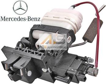 車 R230 SL トランクロック アクチュエーター新品 SL320 SL500