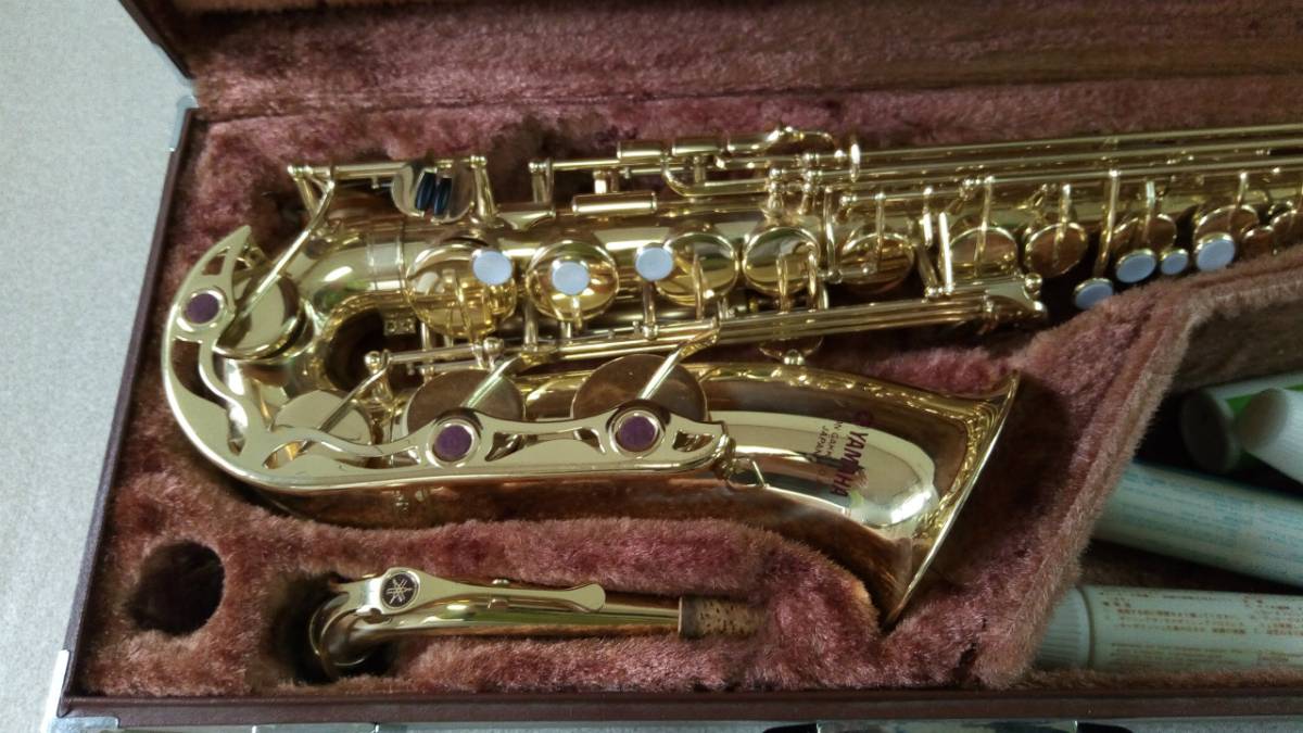 アルトサックスYAMAHAヤマハ　YAS‐３２ハードケース付　本州など送料込