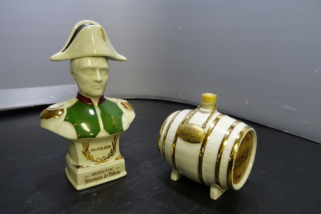古酒・未開栓■陶器ボトルコニャックＣＡＭＵＳ/カミュ LA GRANDE MARQUE　＆　アルマニャック/ナポレオン　MARQUIS DE VIBRANC