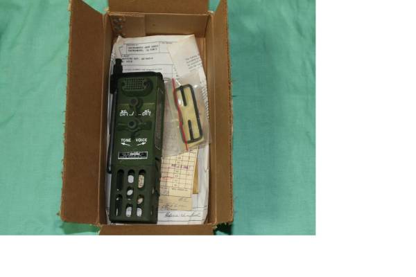 【お得，正規品】 軍用無線ＰＲＴ4 ＶＨＦ ＦＭ 51.00ＭＨＺ 送信機(その他)｜売買されたオークション情報、yahooの商品情報をアーカイブ公開 - オークファン その他