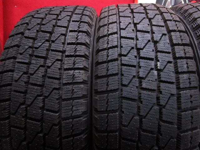 スタッドレス 4本 205/65R15 AUTOBACS NORTH 9.8分山 バリ バリ山 溝アリ 送料無料 ★ 1079Y