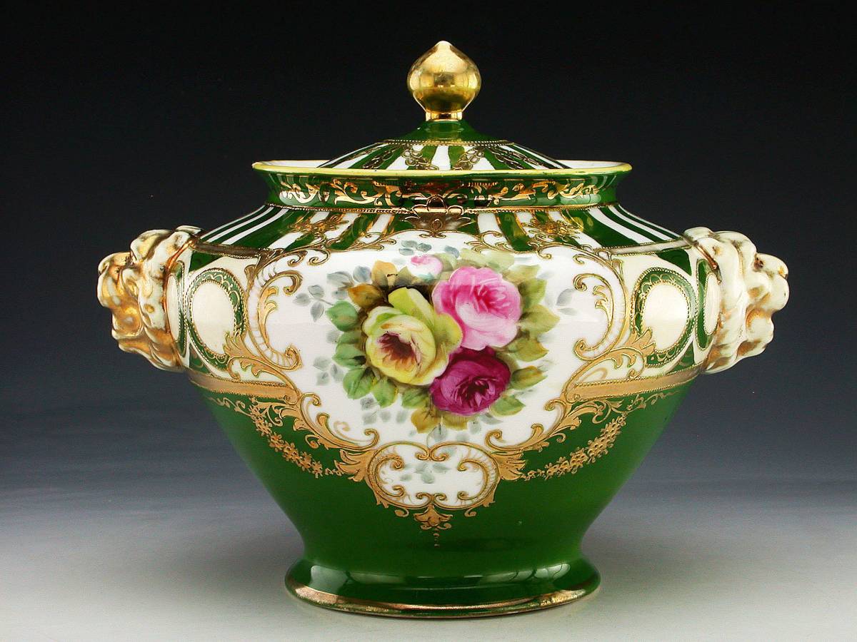 オールドノリタケ　金盛上花籠装飾図紋両耳皿 オールドノリタケ 金盛上蓬地華装飾紋両耳飾 オールドノリタケ銘