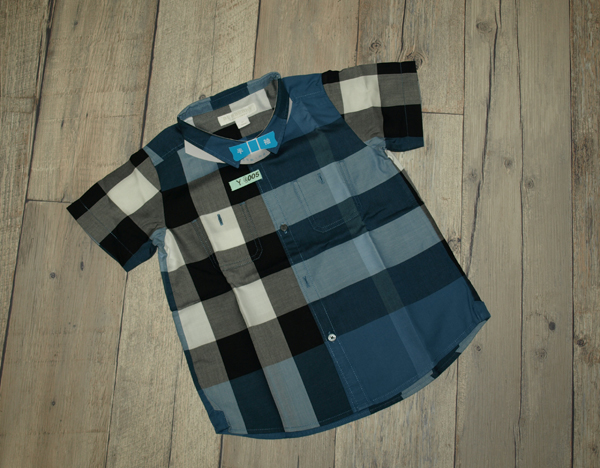 BURBERRY◇バーバリー・チルドレン◇チェック柄 半袖シャツ・８Y　美品　クリーニング済み