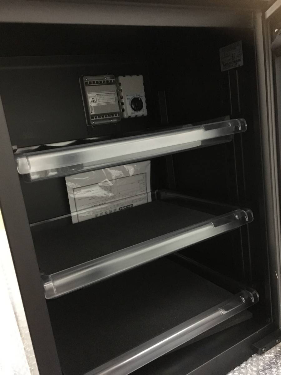 東洋リビング　防湿庫 オート クリーン ドライ 79L ED-80CDB