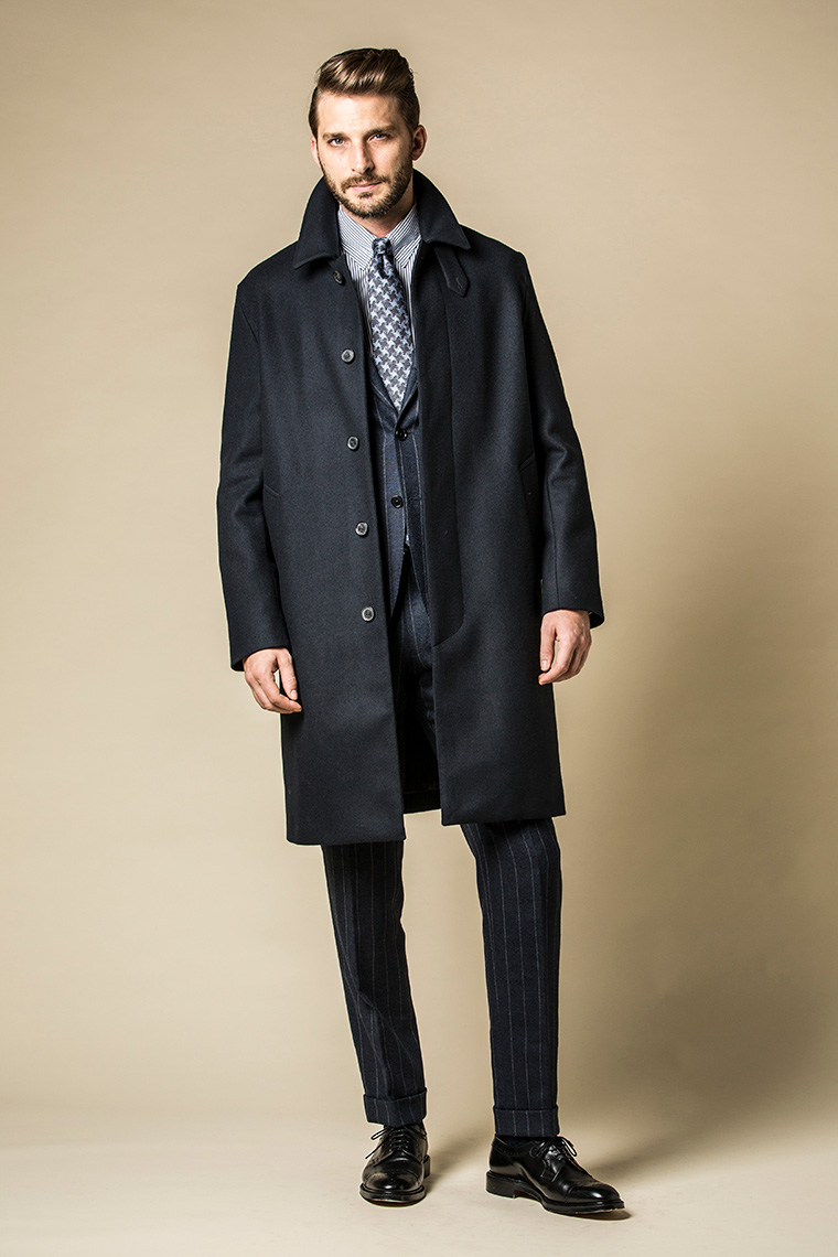 ★新品 国内正規品　定価149，040円 MACKINTOSH マッキントッシュ ラグランスリーブバルカラーコート　NAVY