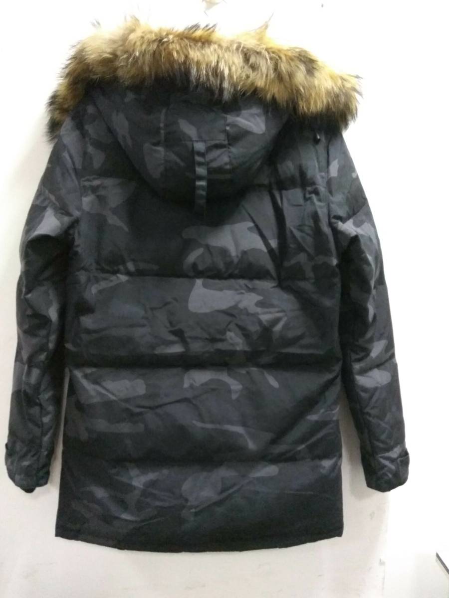 ほぼ新品　CANADA GOOSE　カナダグース　ダウンジャケット　迷彩　Sサイズ