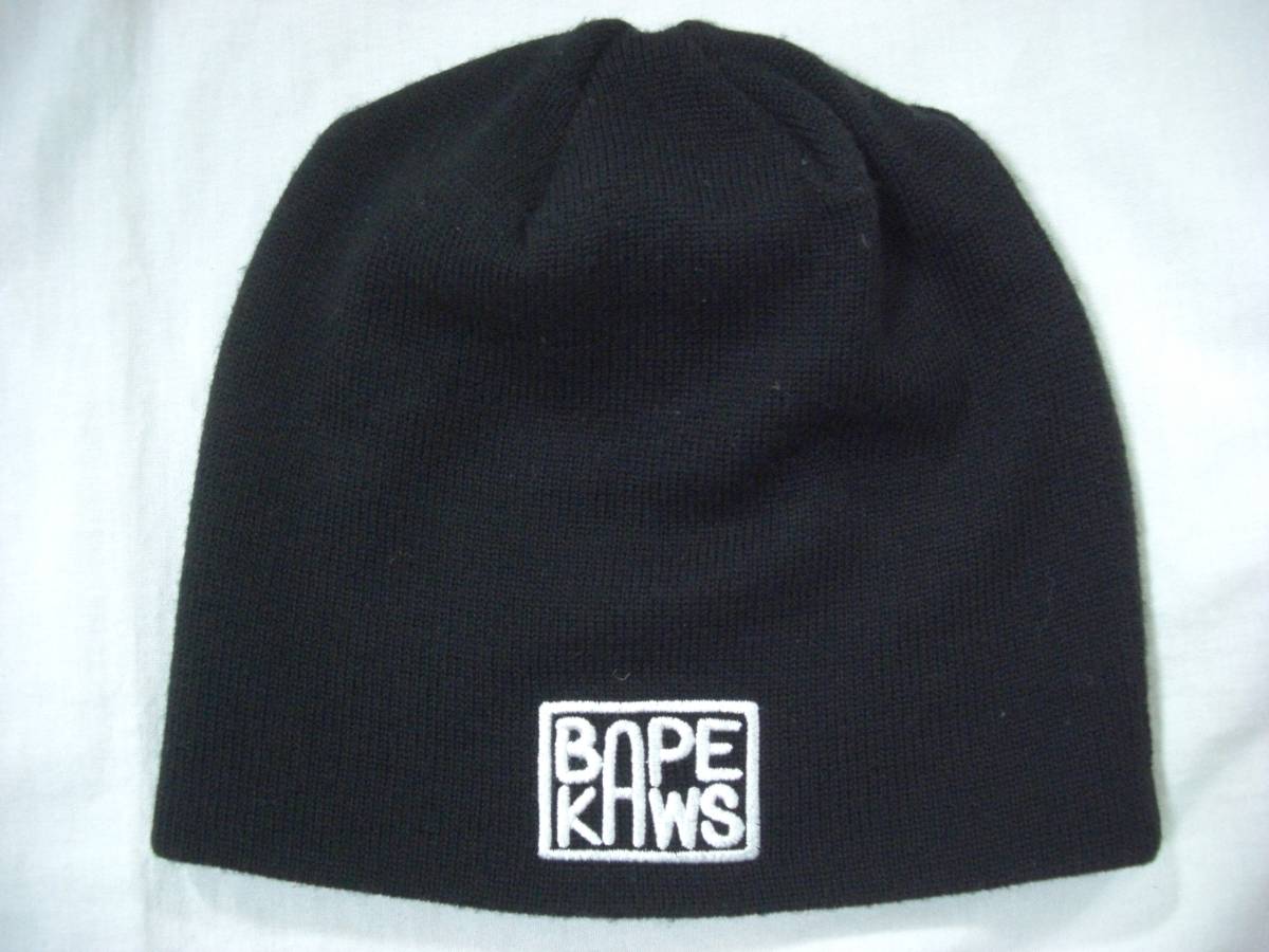 A BATHING APE KAWS ビーニー　ニット帽　エイプ　カウズ A BATHING APE エイプ × KAWS カウズ BEANIE ビーニー ニットキャップ