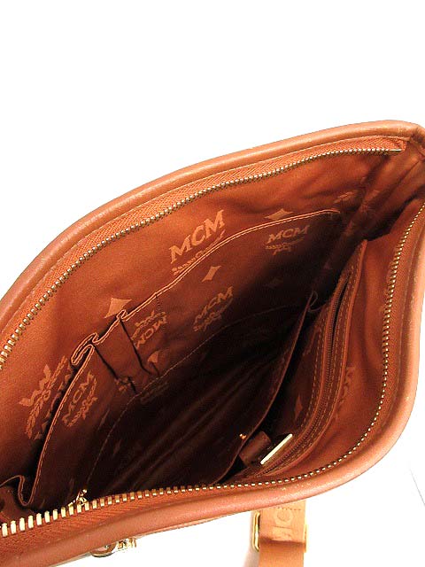MCM エムシーエム MCM ショルダーバッグ ロゴグラム ブラウン 黒 MCM エムシーエム MCM ショルダーバッグ ロゴグラム ブラウン 黒