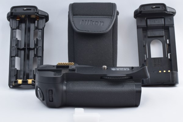 ◆美品 NIKON ニコン MB-D10 単三電池ホルダー付き#799