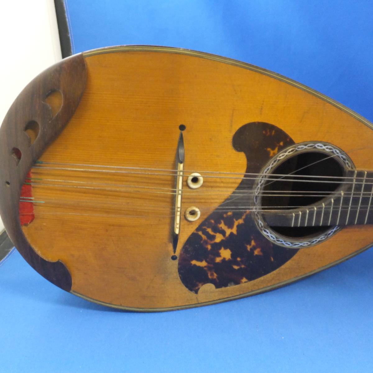 ★マンドリン 古い ケース付き ※本体・ケース共古く状態悪いです 詳細不明 レトロ 楽器 ＊長さ62.5cm　ms1712-7-19★_3