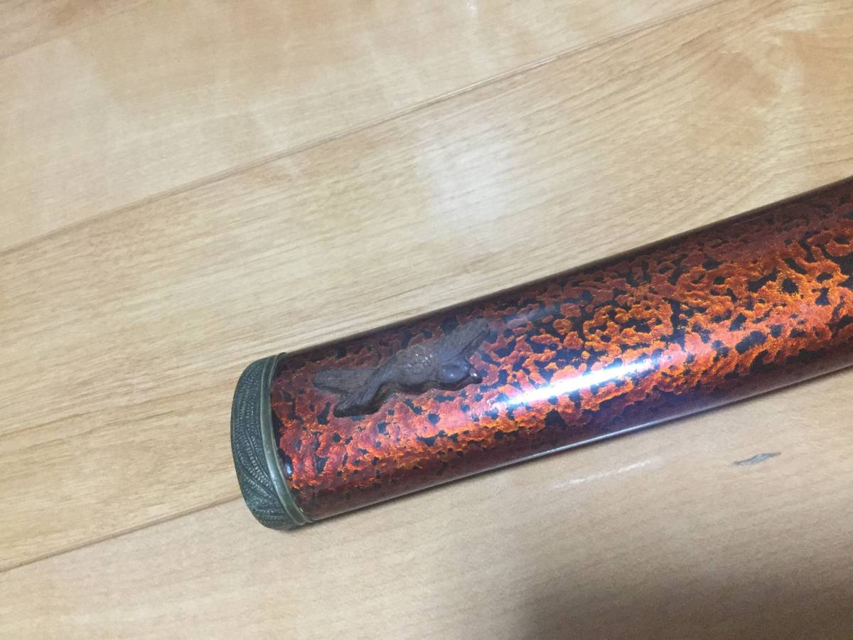 名品 江戸期金工作 松代金具一作 唐塗鞘漆塗柄捻り巻短刀拵え 雀前金具 宝輪揃い目貫付