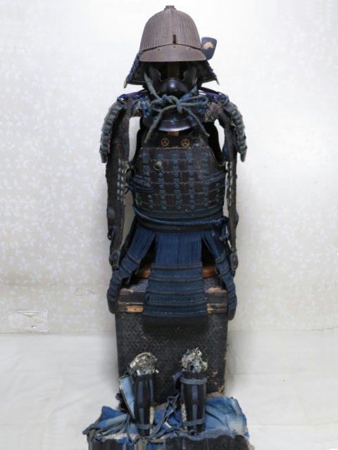 江戸 鉄 黒漆 Yahoo!オークション - 73×21cm 三本篠籠手 1.22kg 武