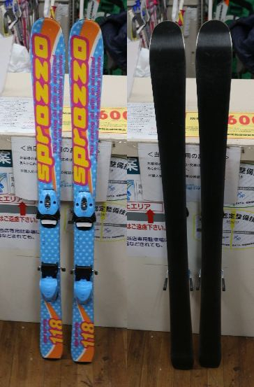 USED【スプラッツォ】ジュニアスキー118cm+ジュニアブーツ20cｍ☆317