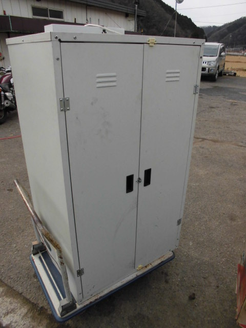 送料半額　電動通風ファン式米保管庫中古100Ｖ