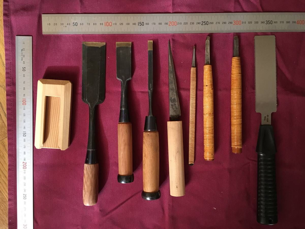 特殊工具 大量 鑿 ノミ 彫刻刀 ヤスリ 金槌 他 古道具 作家の道具箱