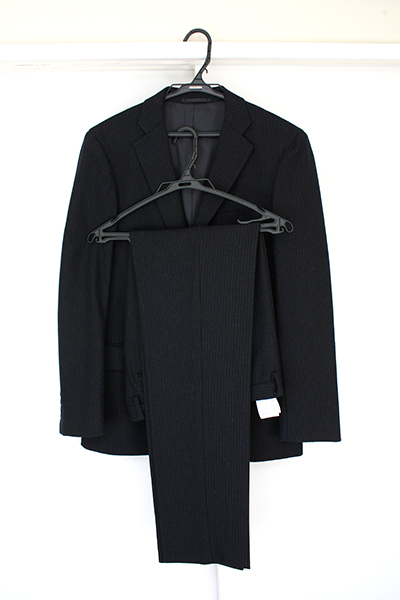 送料無料，お買い得 オマケ付き ユニクロ＋J ウールフランネルスーツ S相当 濃紺 定価上下18 000円位 紳士 男性 秋冬 U(その他)｜売買されたオークション情報、yahooの商品情報をアーカイブ公開 - オークファン 男性用