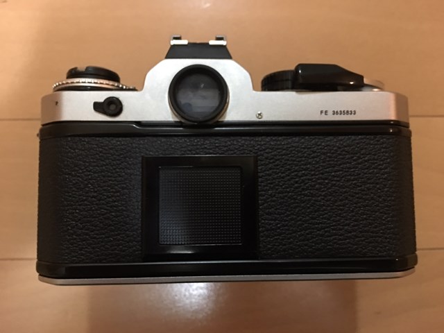Nikon FE 50mm ニコン フィルムカメラ NIKKOR Ai with f⁄1.8 – Film