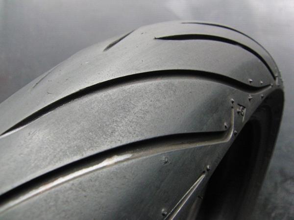 中古前後セット!ダンロップ◎D222. 120⁄70ZR17. 180⁄55ZR17. CBR600F