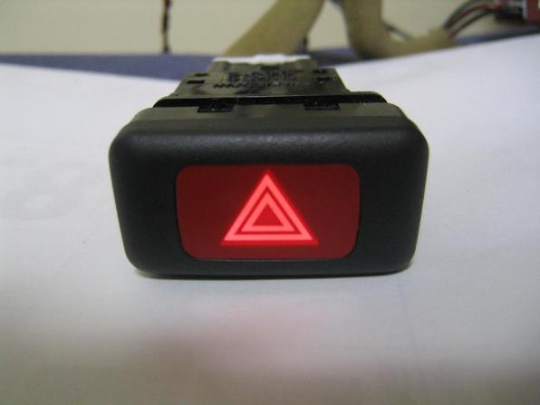 限定セール アクティ／バモス LED仕様 ハザードスイッチ はイルミ点灯キットもあり(ホンダ用)｜売買されたオークション情報、yahooの商品情報をアーカイブ公開 - オークファン ホンダ用