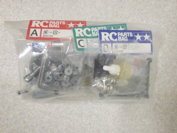タミヤ 1/10 電動RC 4WDレーシングバギー ライジングストーム RISING