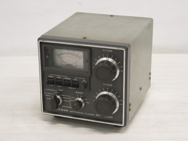 TRIO トリオ AT-200 ANTENNA TUNER アンテナチューナー KENWOOD CORP