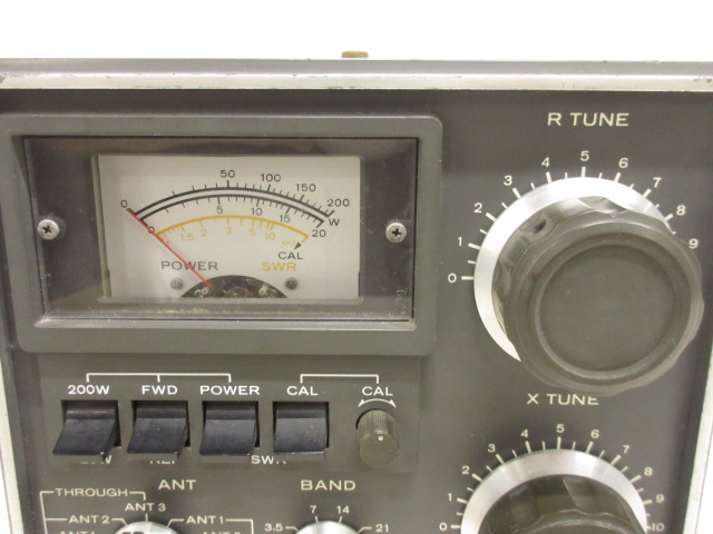 TRIO トリオ AT-200 ANTENNA TUNER アンテナチューナー KENWOOD CORP