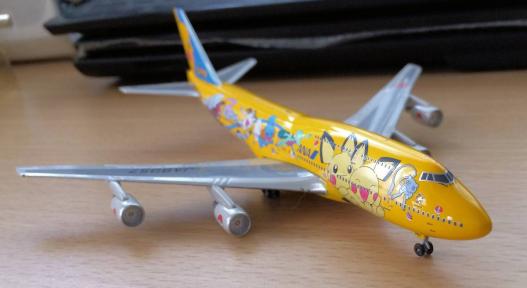 1/400 Phoenix Models 全日空 ANA B-747-400 ピカチュウジェット