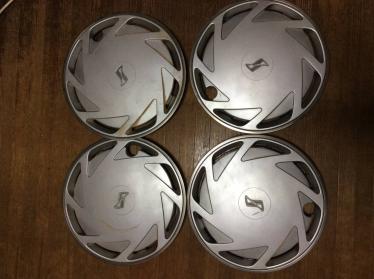 最新作，人気 R31 スカイライン ホイールキャップ 傷多目 補修ベース(純正品)｜売買されたオークション情報、yahooの商品情報をアーカイブ公開 - オークファン 純正品