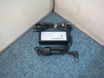 Panasonic Let's note CF-SX1/SX2/SX3/NX1/NX2/NX3 用純正AC ADAPTER 16V~4.06A CF-AA6412C M3