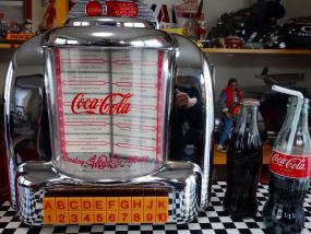 コカコーラ アメリカンダイナー ジュークボックス型ラジカセ 超レア
