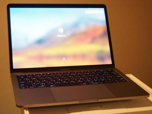 超美品】Apple MacBook Pro 2016年モデル 13.3インチ Retina / Office 