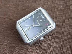 SEIKO V.F.A. セコンドフラッシュ　時計 セイコー SEIKO 39 クォーツ v.f.a. V.F.A. セコンドフラッシュ ブルー