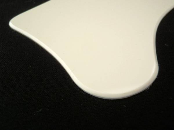 ♪ Gibson J-45 タイプピックガード ラージサイズ　厚手タイプ　ビンテージホワイト