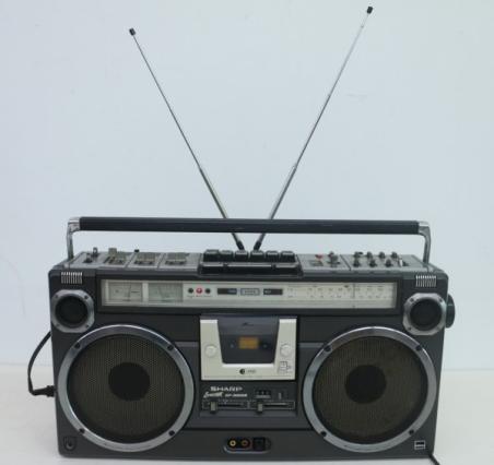 新作入荷，得価 SHARP/シャープ ステレオ ラジカセ テープレコーダー GF-305SB C6010(ラジカセ)｜売買されたオークション情報、yahooの商品情報をアーカイブ公開 - オークファン ラジカセ